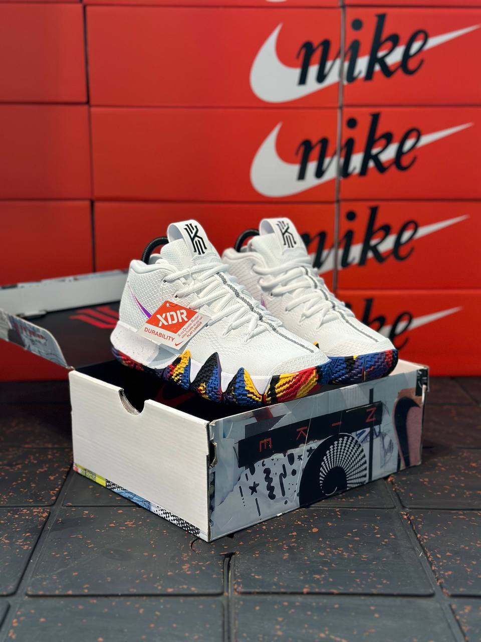 NIKE KYRIE 4 MARCH MADNESS