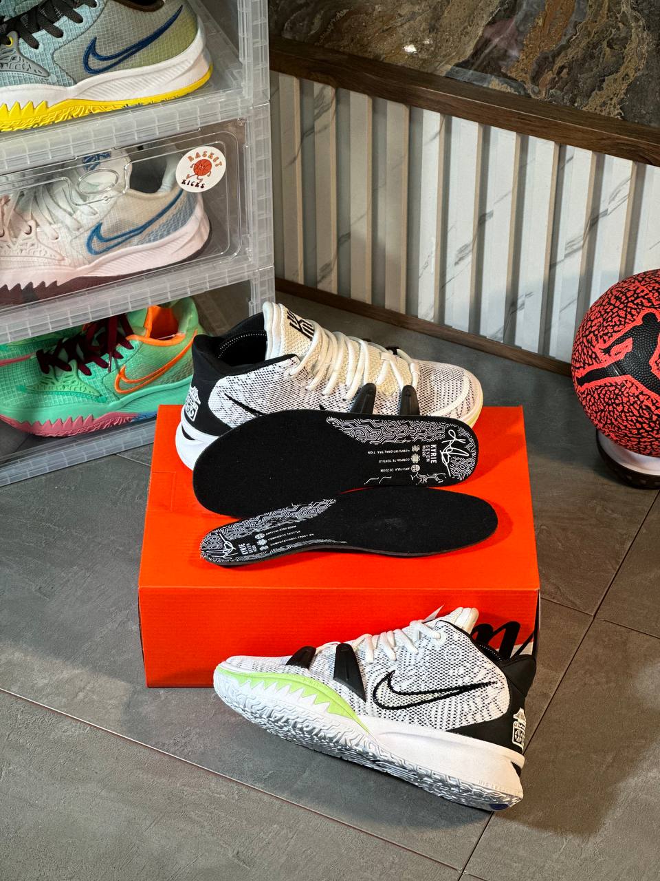 NIKE KYRIE 7 BROOKLYN BEATS