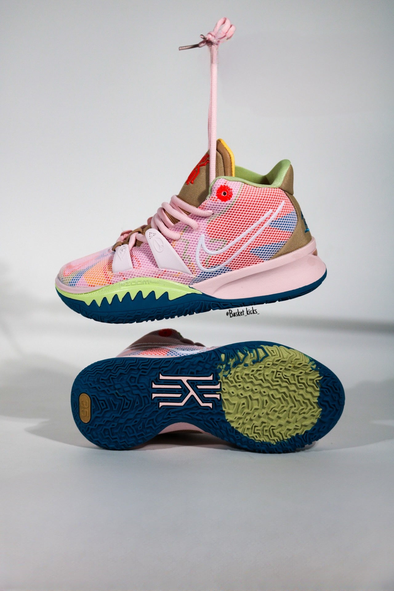 NIKE KYRIE 7 1 WORLD 1 PEOPLE PINK