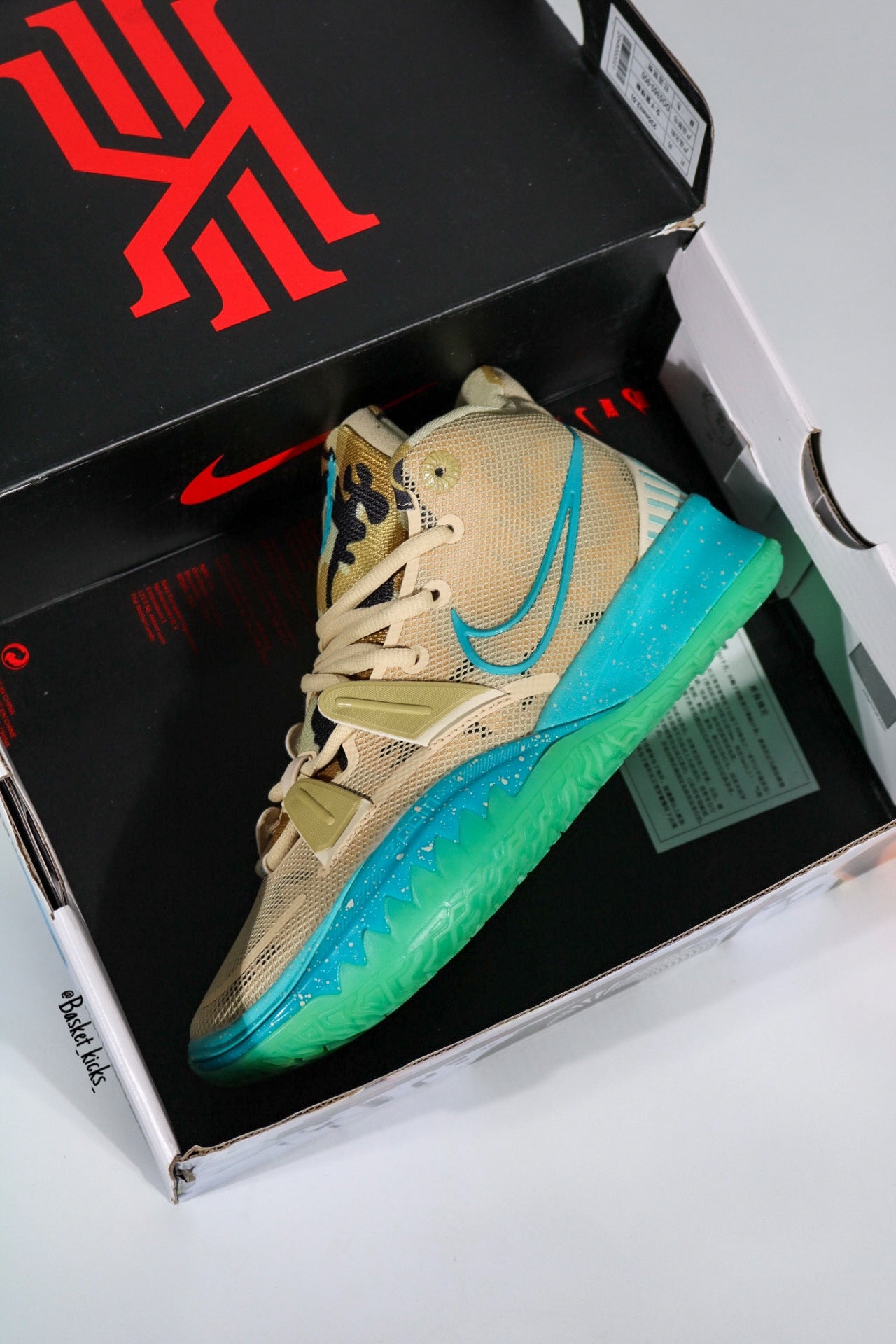 NIKE KYRIE 7 RIPPLE