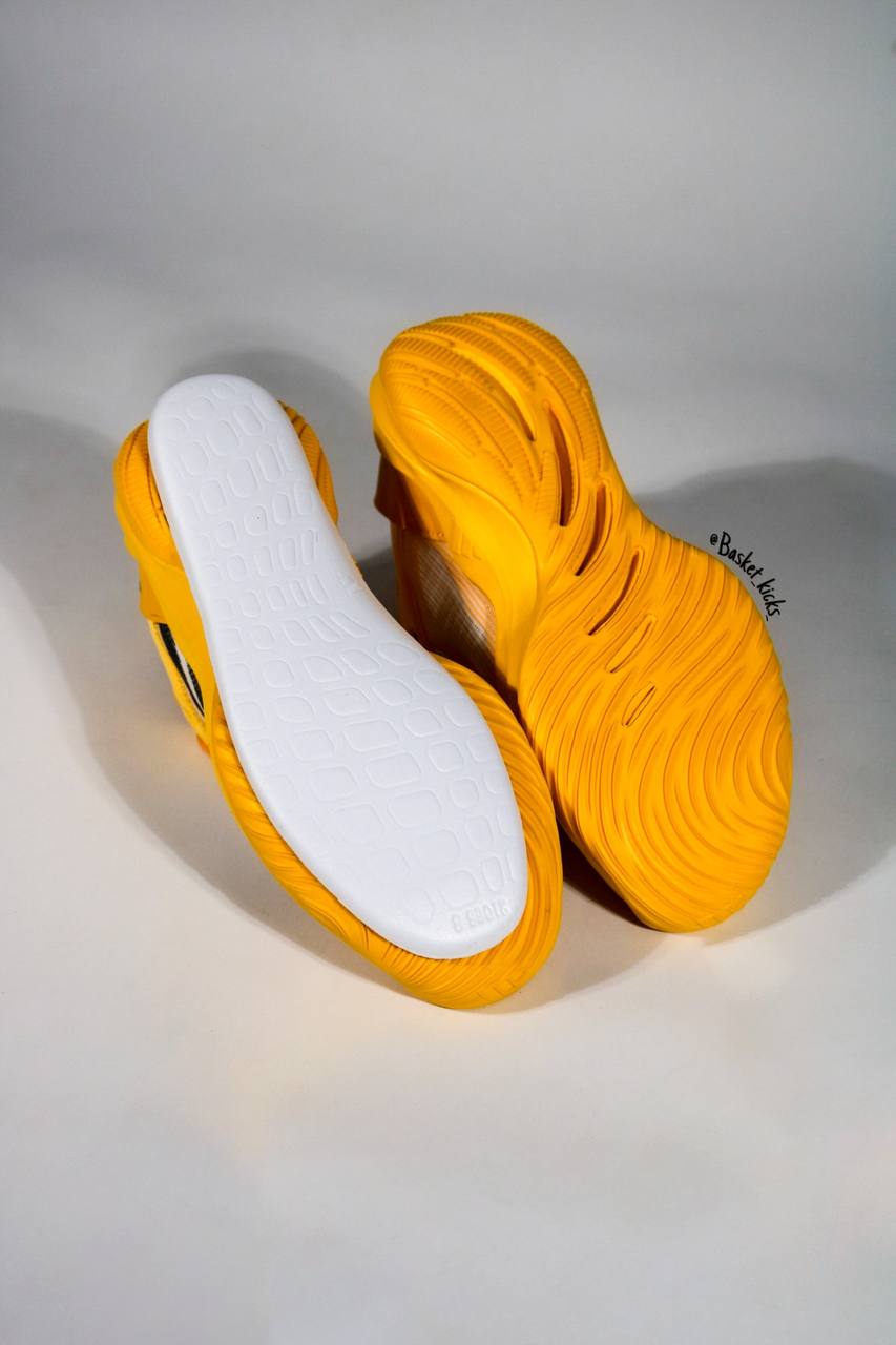 ADIDAS ADIZERO