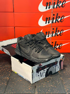 NIKE KYRIE 3 TRIPLE BLACK