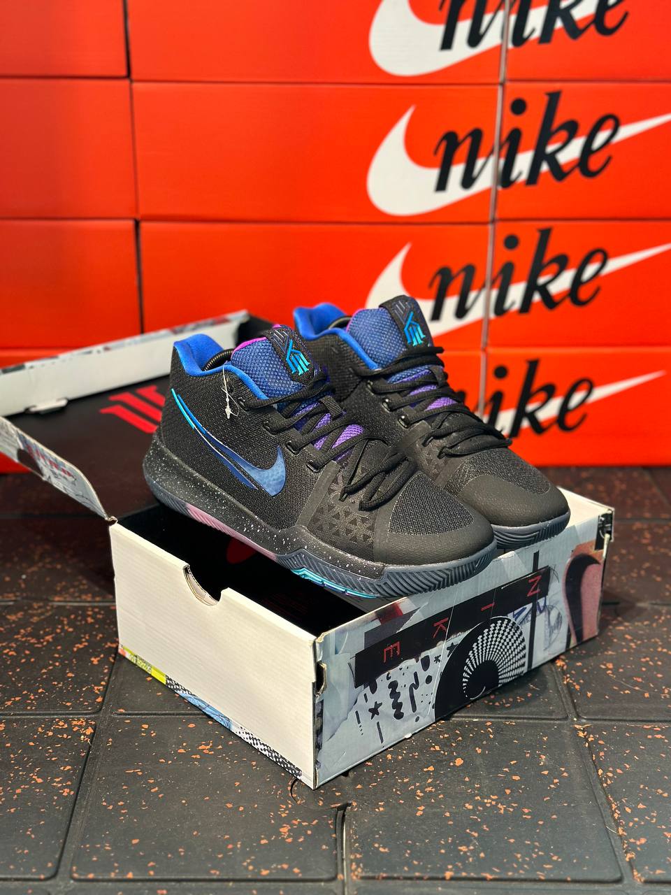 NIKE KYRIE 3 FLIP THE SWITCH