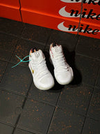 NIKE KYRIE 3 EYBL