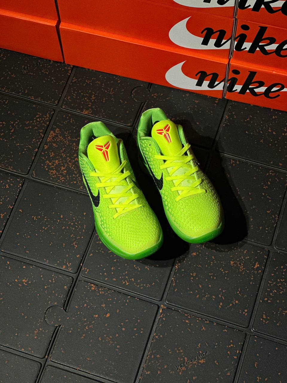 NIKE KOBE 6 GRINCH