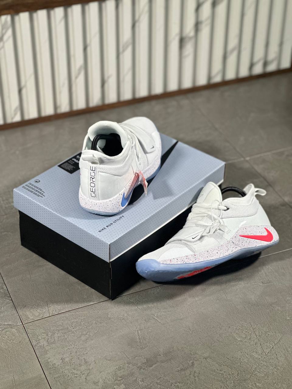 NIKE PAUL GEORGE PLAY STATION