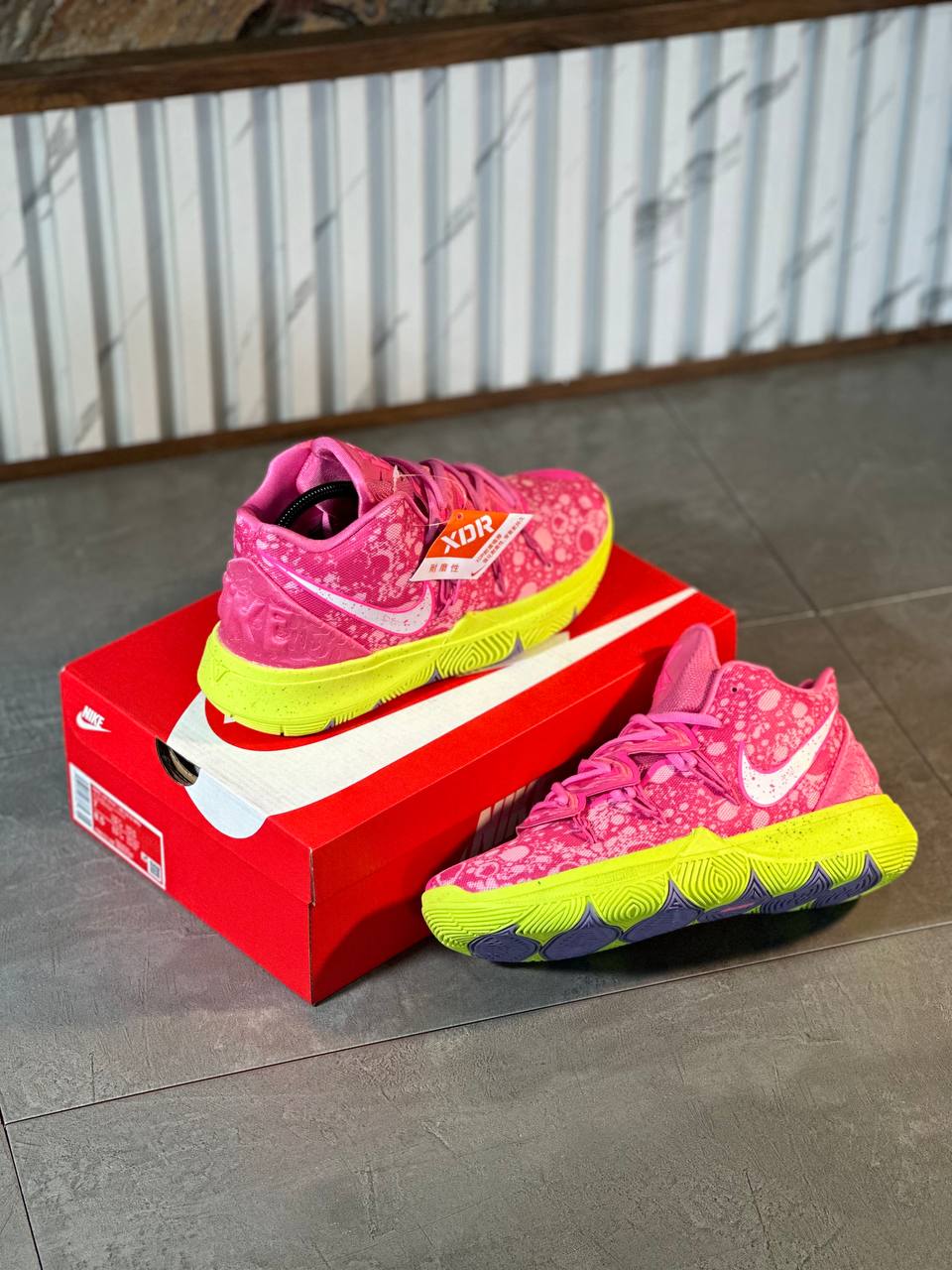 NIKE KYRIE 5 PATRICIO