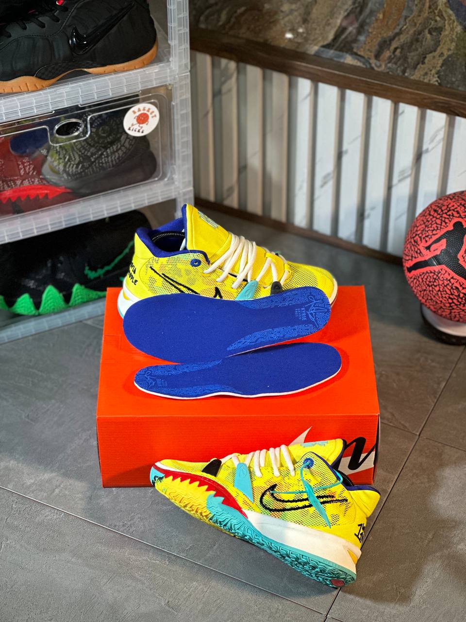 NIKE KYRIE 7 ONE WORLD ONE PEOPLE