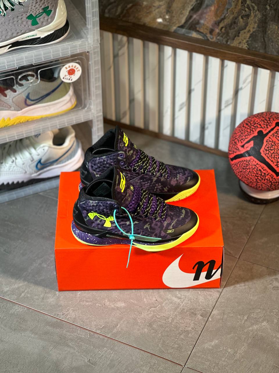 HUNDER CURRY l DARK MATTER