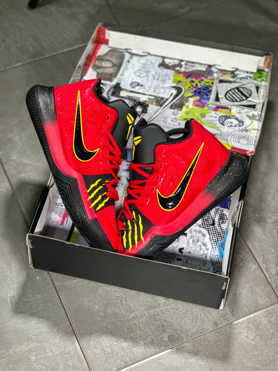 NIKE KYRIE 3 MAMBA MENTALITY