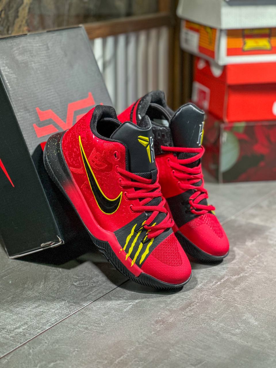 NIKE KYRIE 3 MAMBA MENTALITY