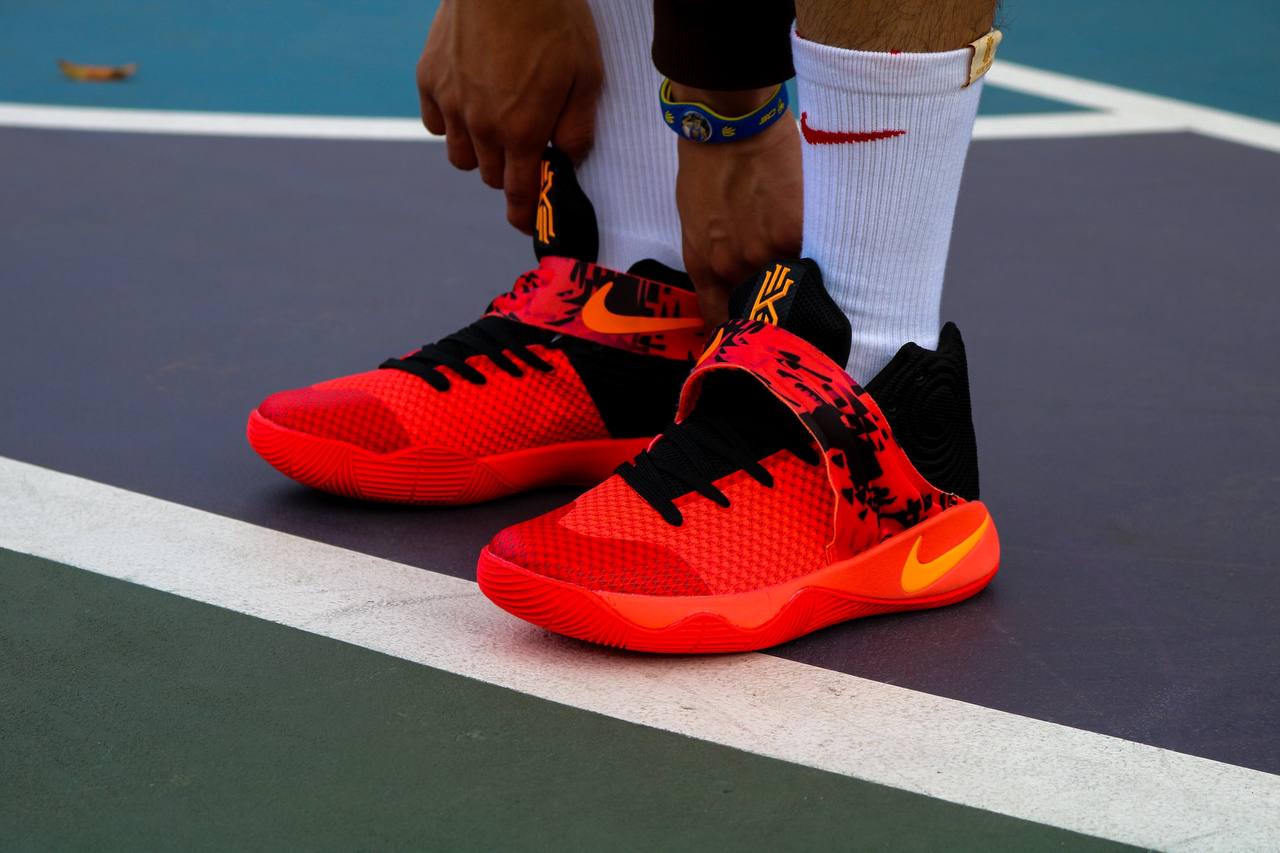 NIKE KYRIE ll