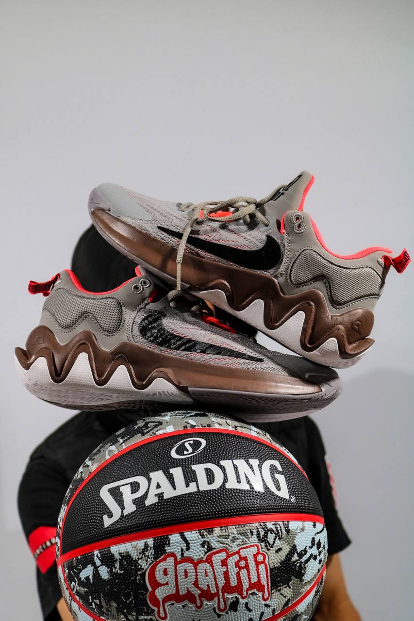NIKE GIANNIS INMORTALITY
