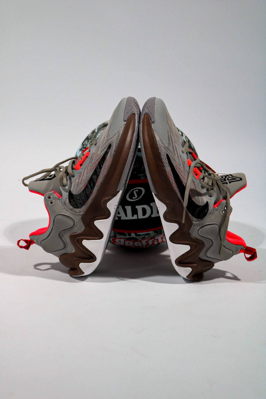 NIKE GIANNIS INMORTALITY