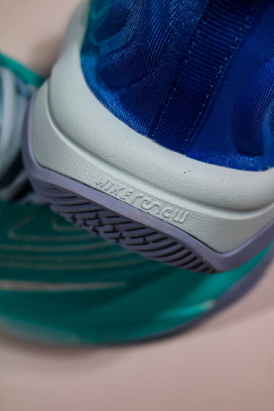 NIKE GIANNIS INMORTALITY lV
