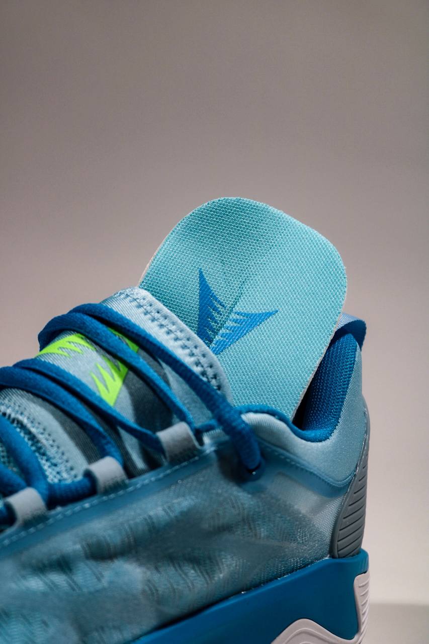 ADIDAS ANTHONY EDWARDS lll