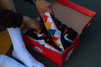NIKE KYRIE 5 FRIENDS
