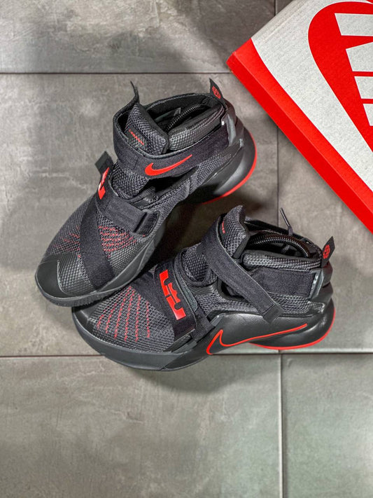 NIKE LEBRON SOLDIER 9