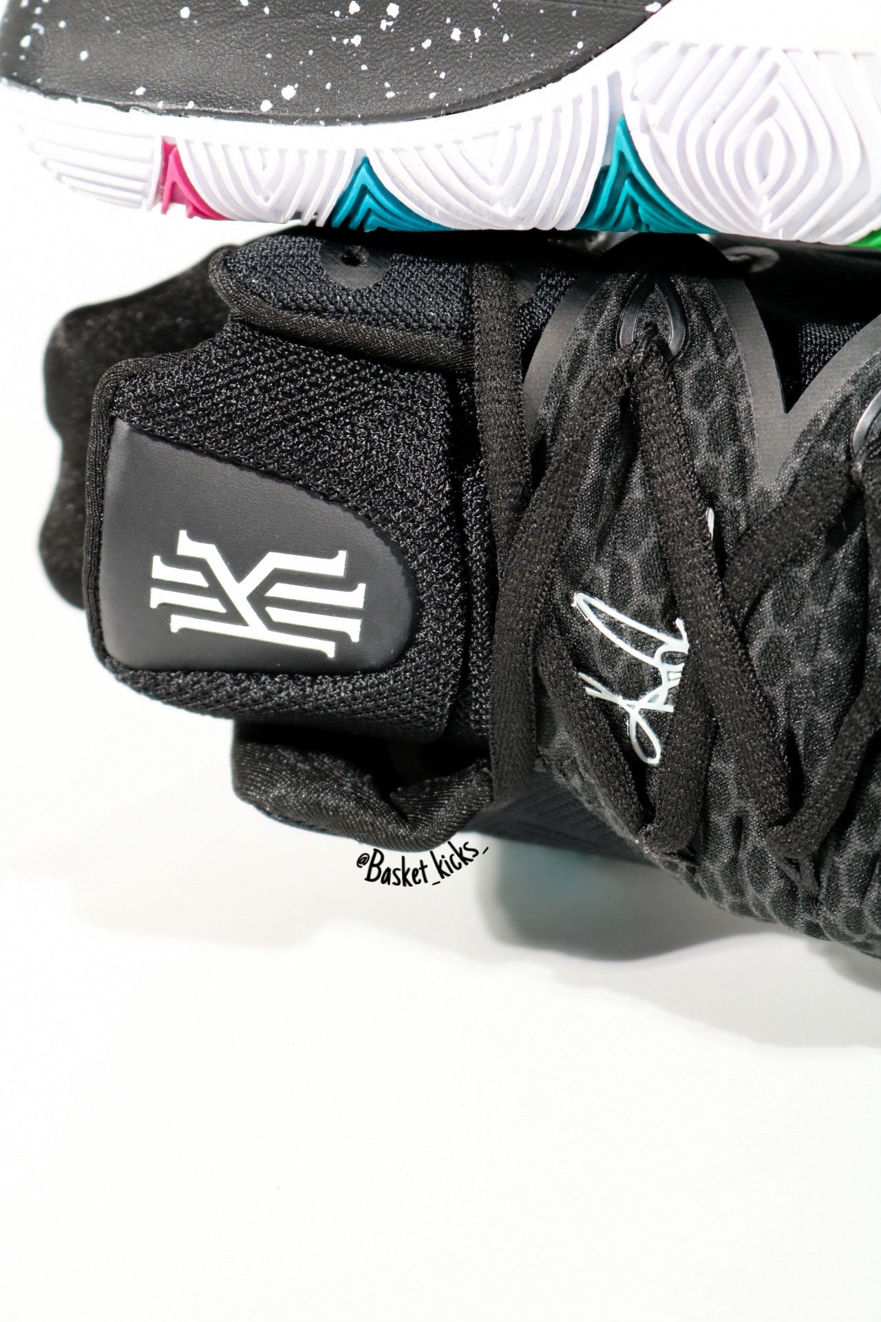 NIKE KYRIE 5 BLACK MAGIC