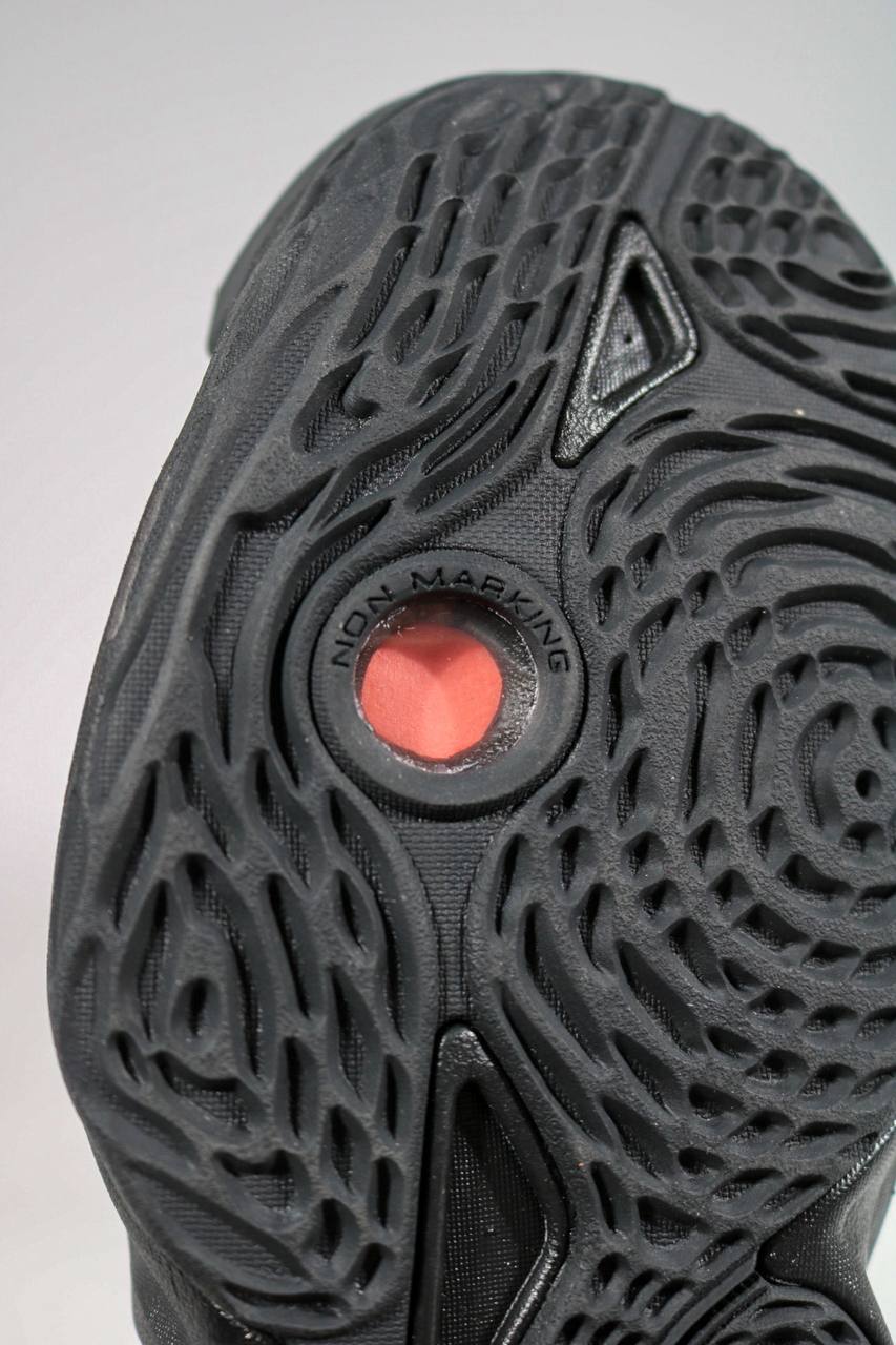 MIZUNO MOMENTUM 3 MIE BLACK