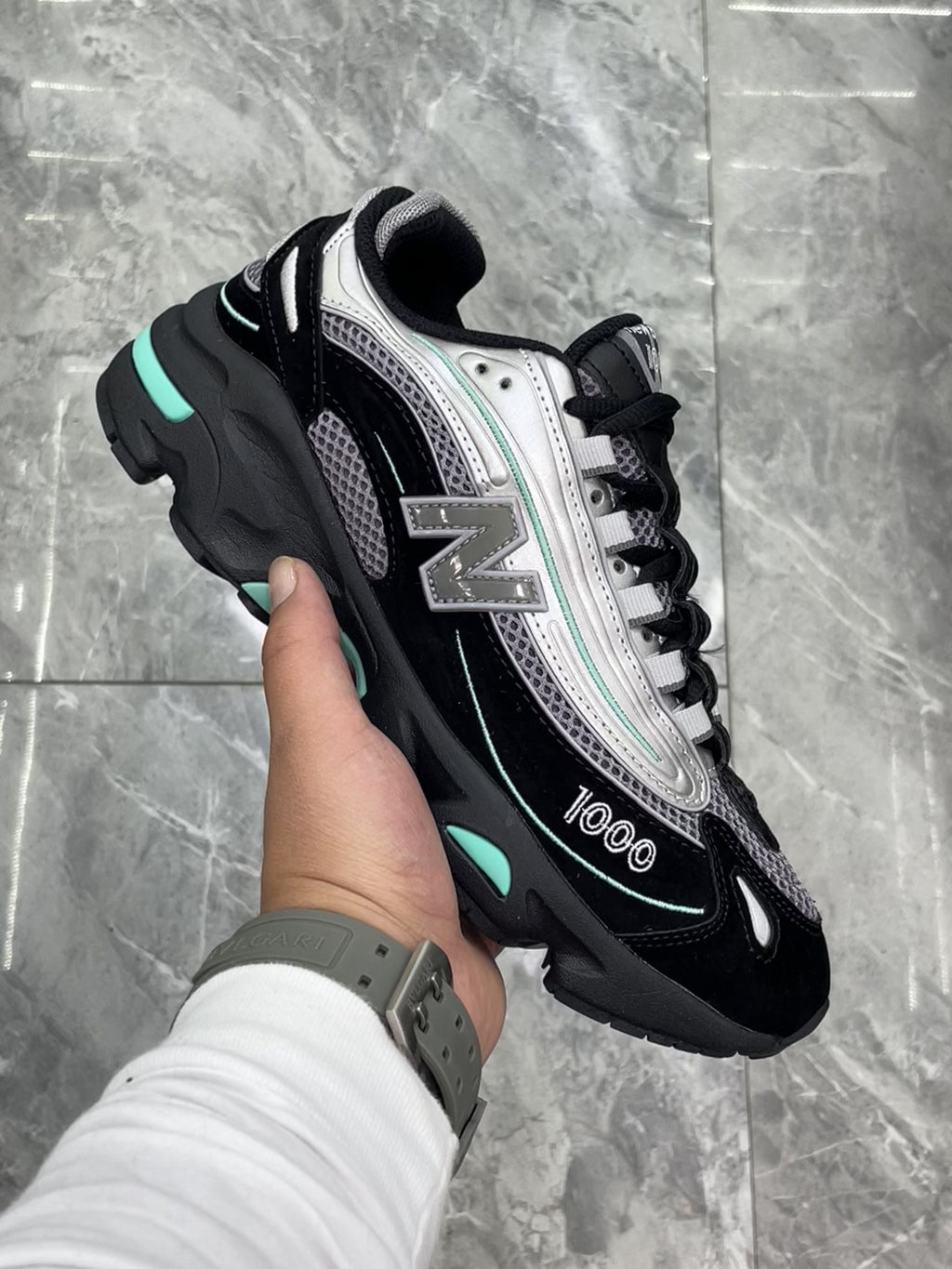 NEW BALANCE 1000 “Gris-Negro”
